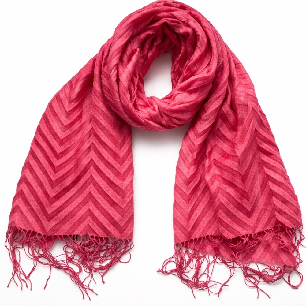 Christopher Fischer 100% Cashmere Chevron Textured Fringe Scarf Pink Womens‎